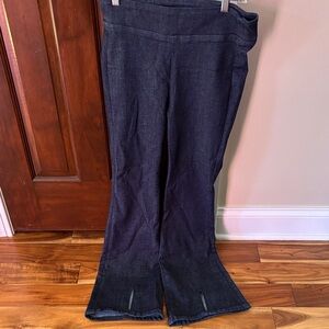 DKNY Woman Deep Indigo Denim Jeans Flare Stretch Sz M (New Wihout Tags)